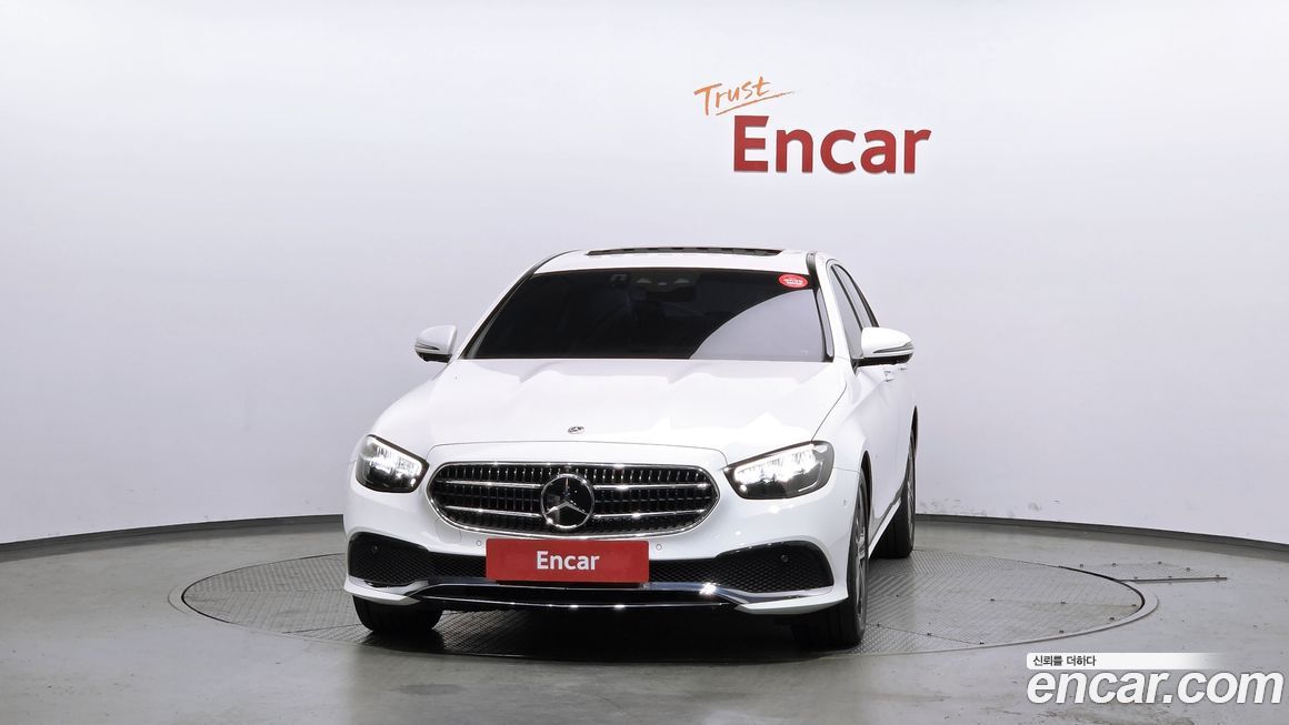 Mercedes-Benz E-Class 2023