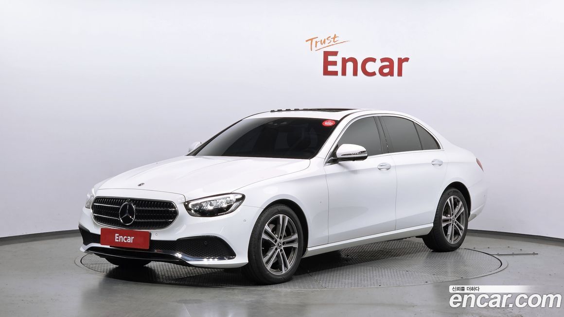 Mercedes-Benz E-Class 2023