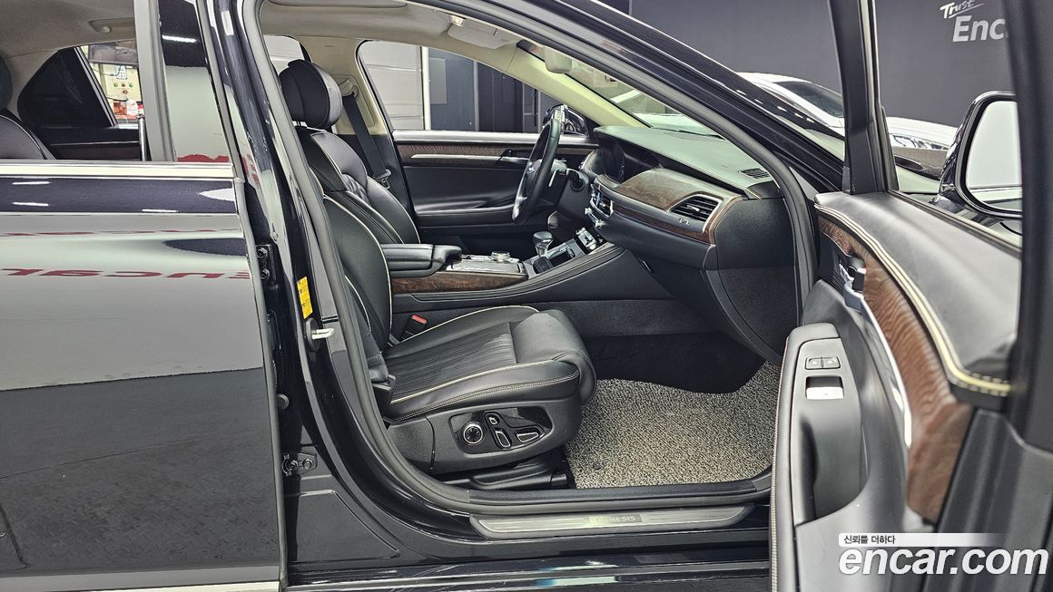 Genesis G90 2021
