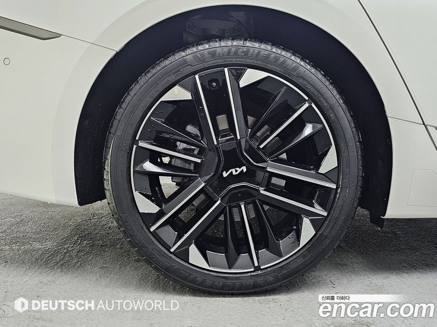Kia K8 2025