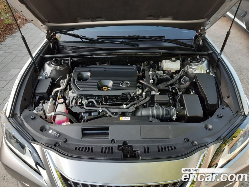 Lexus ES 2022