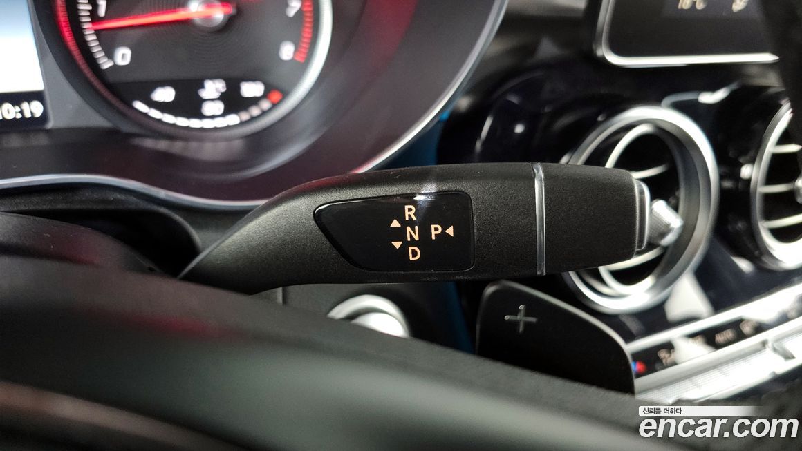 Mercedes-Benz GLC-Class 2019