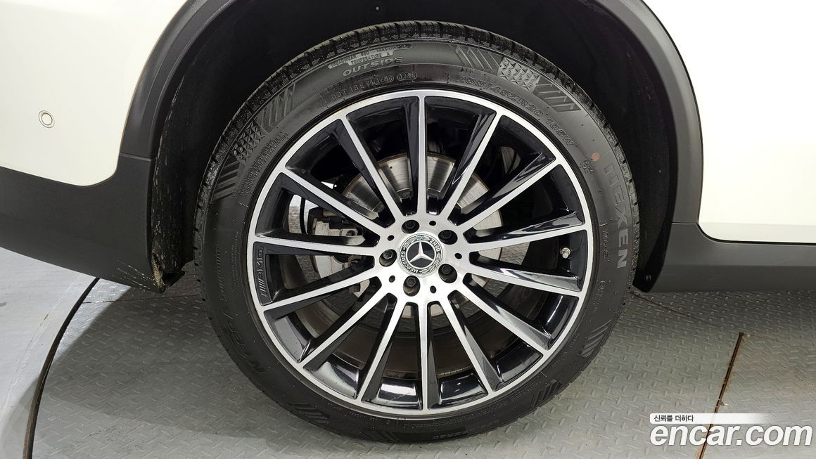 Mercedes-Benz GLC-Class 2019