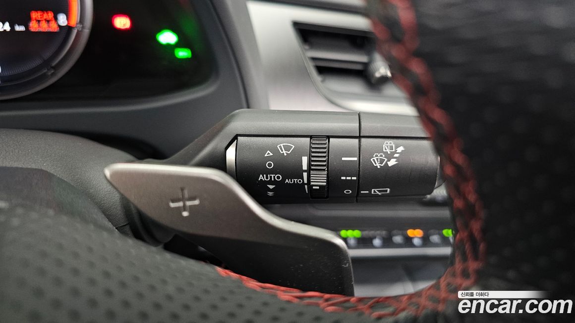 Lexus UX 2021