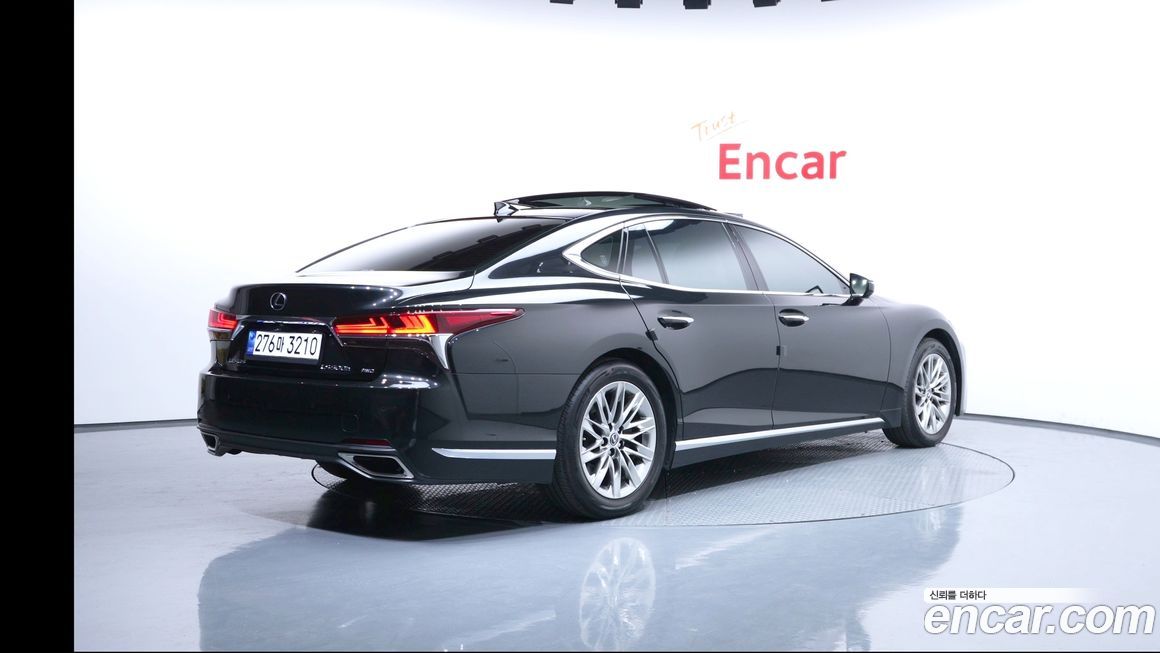 Lexus LS 2018