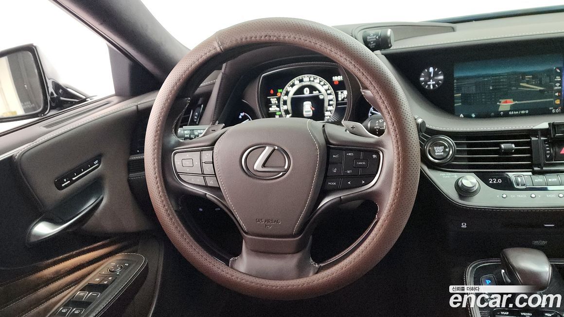 Lexus LS 2018