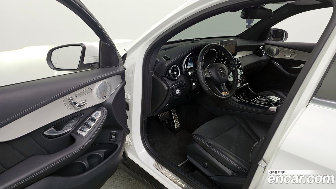 Mercedes-Benz GLC-Class 2019