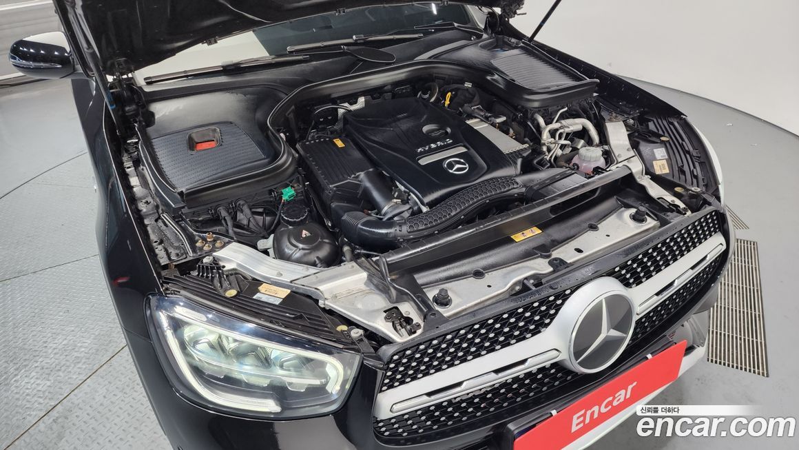 Mercedes-Benz GLC-Class 2021