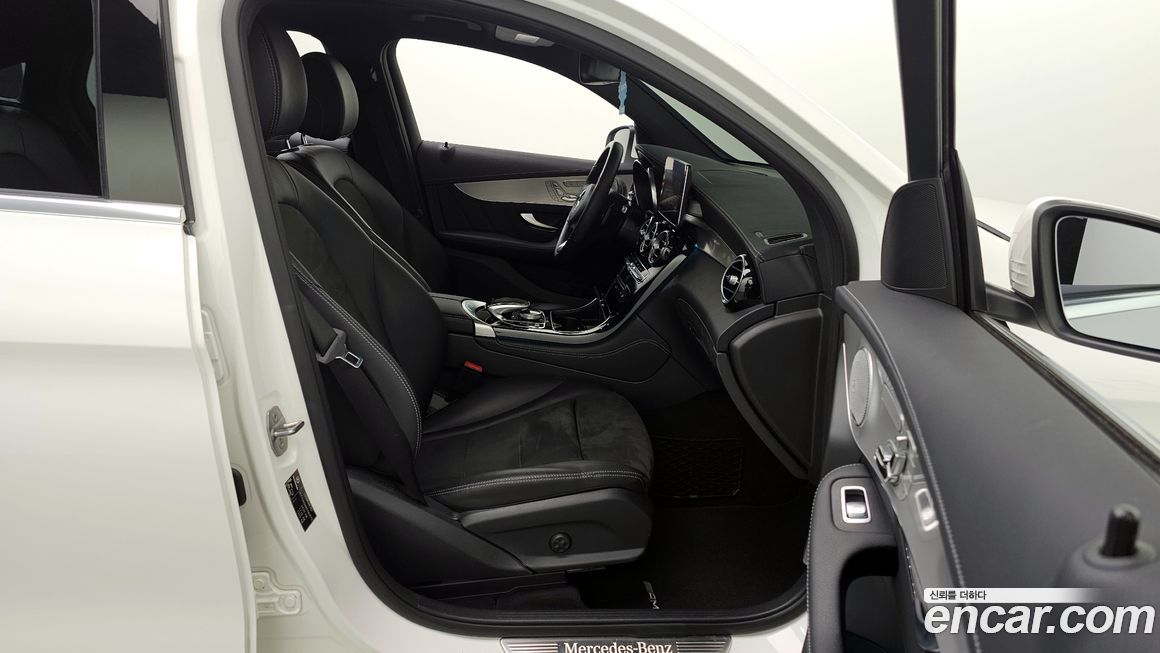 Mercedes-Benz GLC-Class 2019