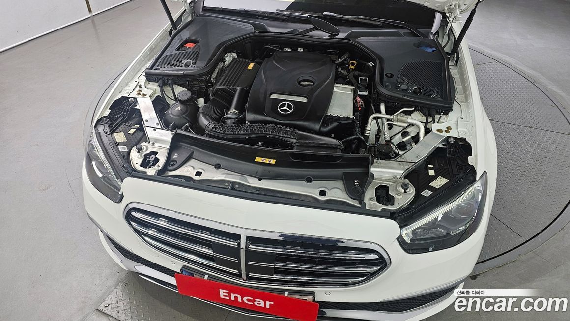 Mercedes-Benz E-Class 2021