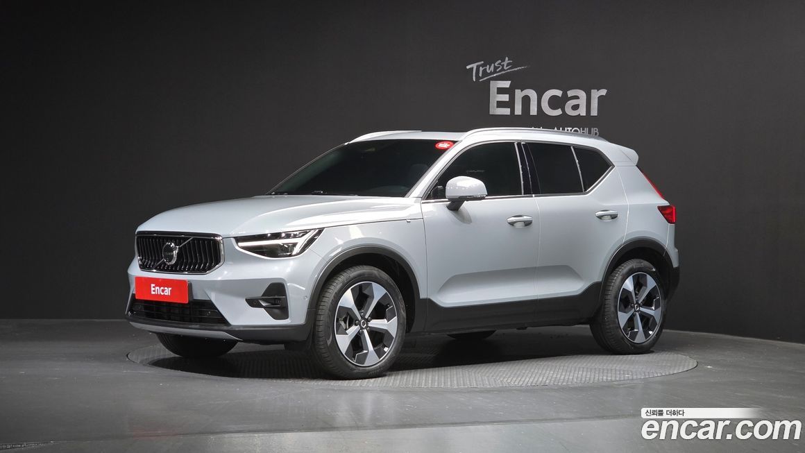 Volvo XC40 2024