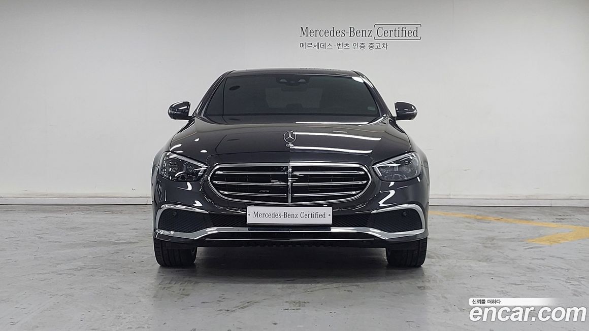 Mercedes-Benz E-Class 2022