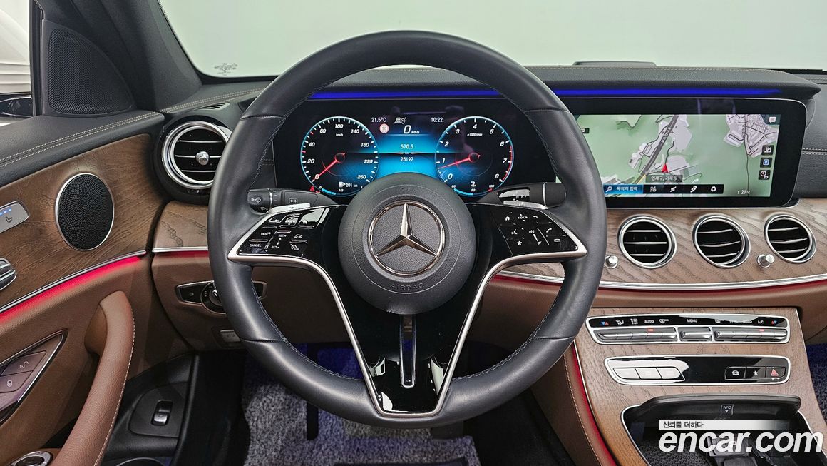 Mercedes-Benz E-Class 2021