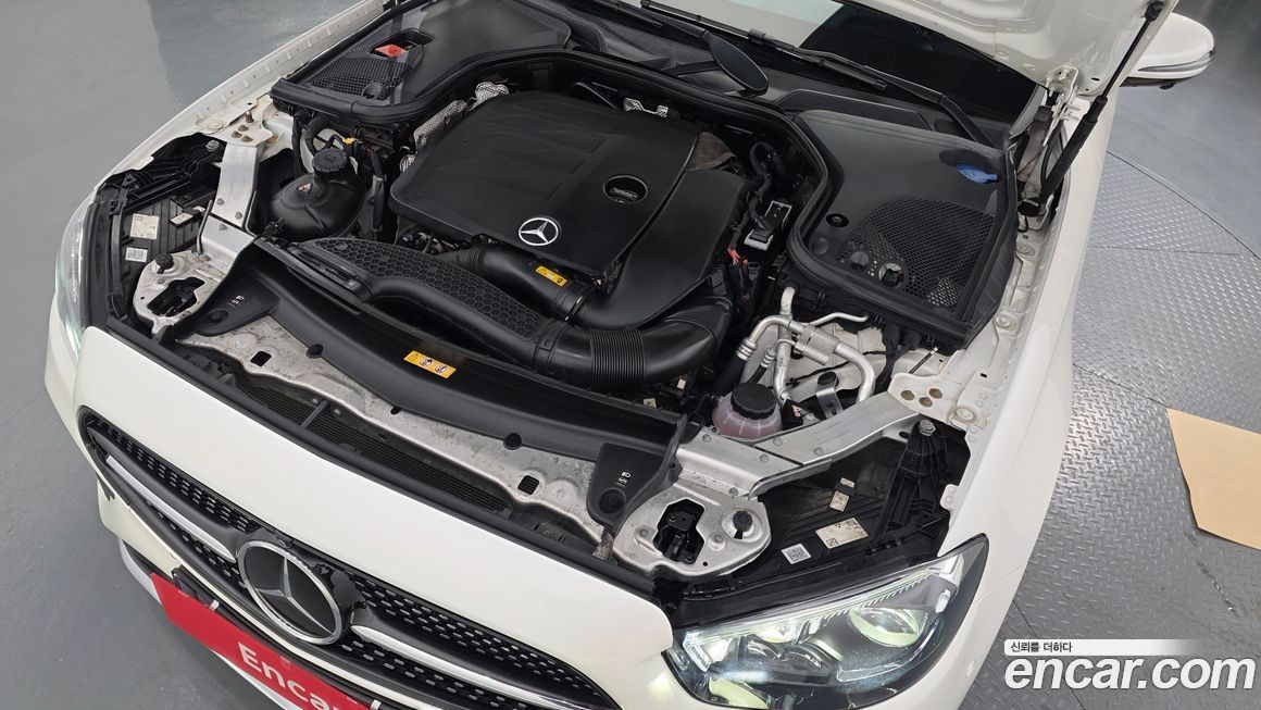 Mercedes-Benz E-Class 2021