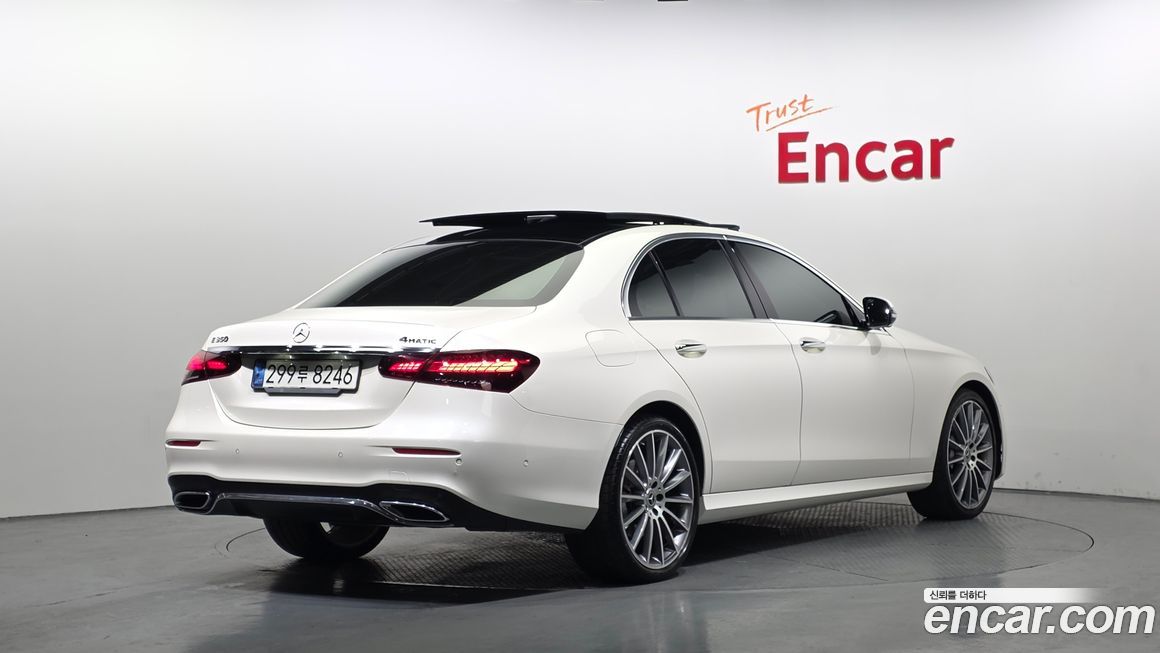 Mercedes-Benz E-Class 2021