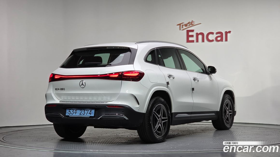 Mercedes-Benz EQA 2025