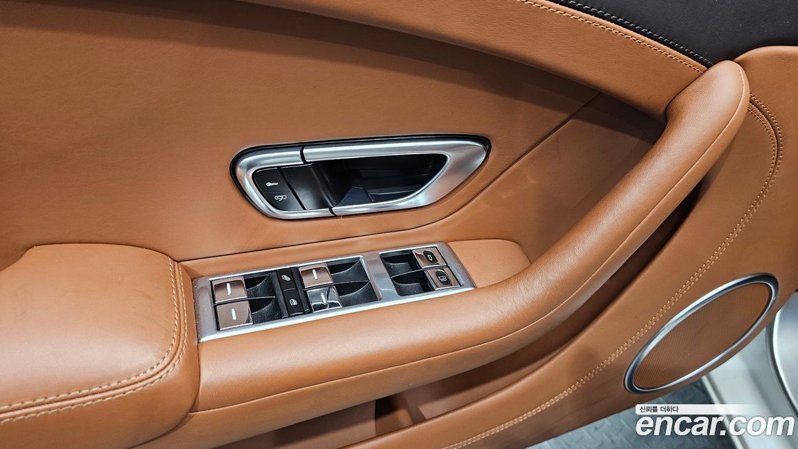 Bentley Continental 2016