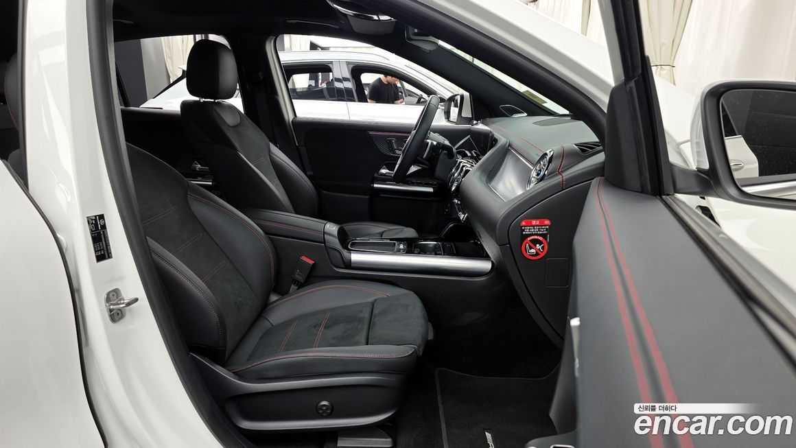 Mercedes-Benz EQA 2025