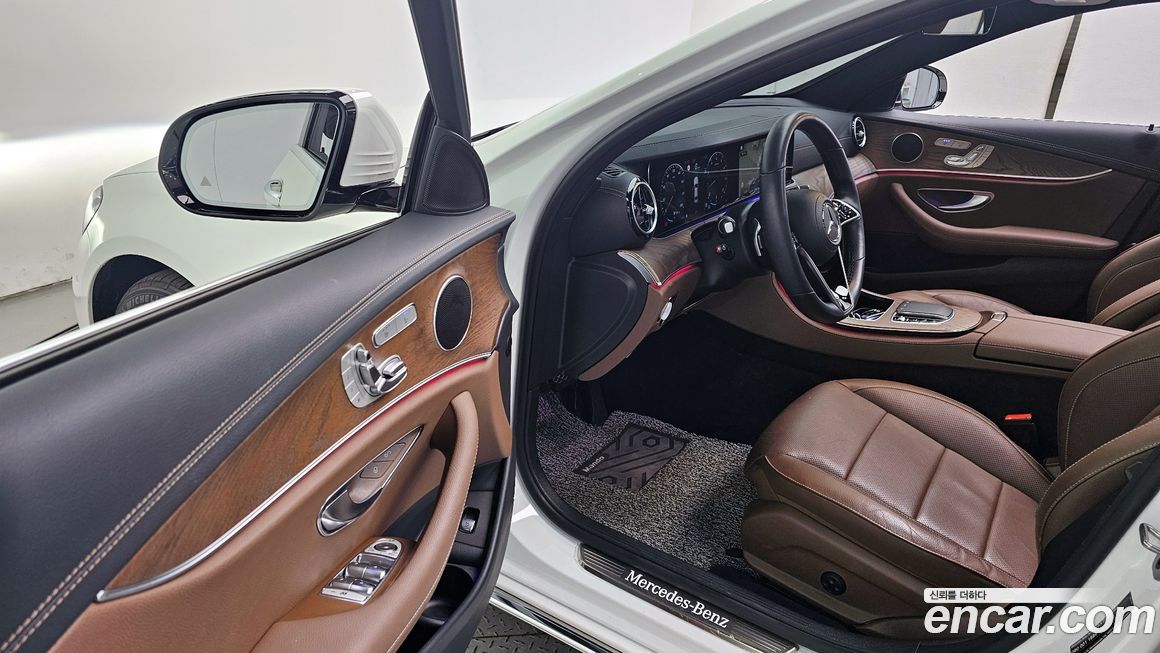 Mercedes-Benz E-Class 2021
