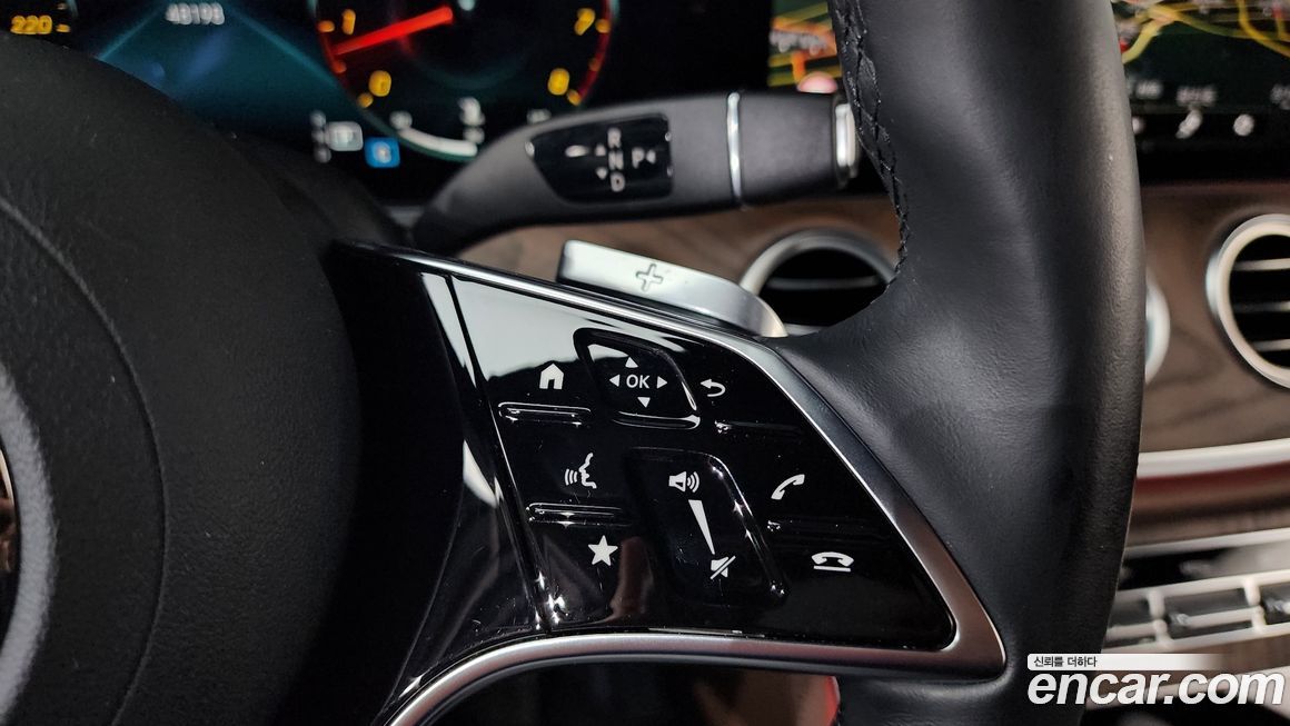 Mercedes-Benz E-Class 2022