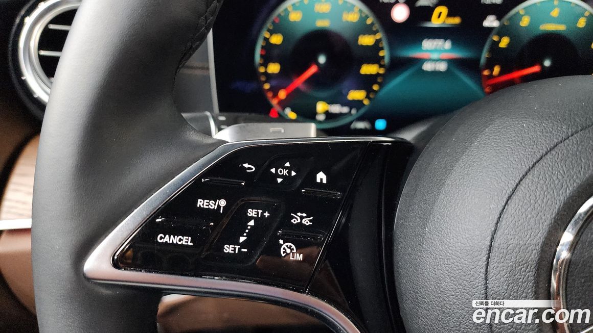 Mercedes-Benz E-Class 2022