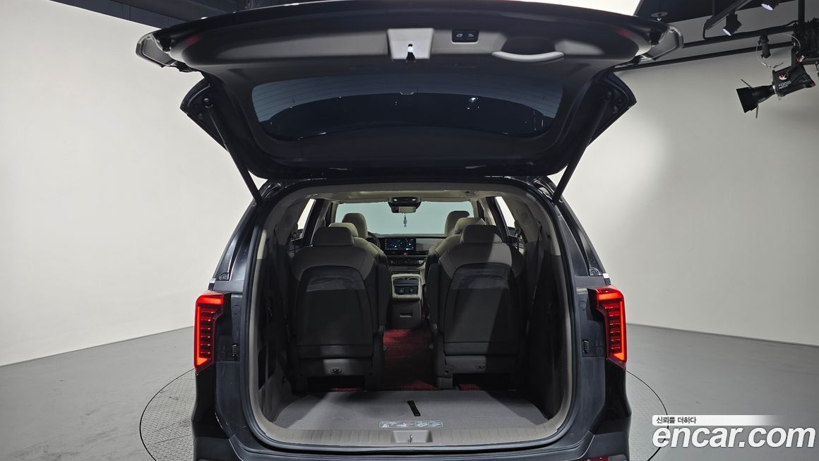 Kia Canival 2024