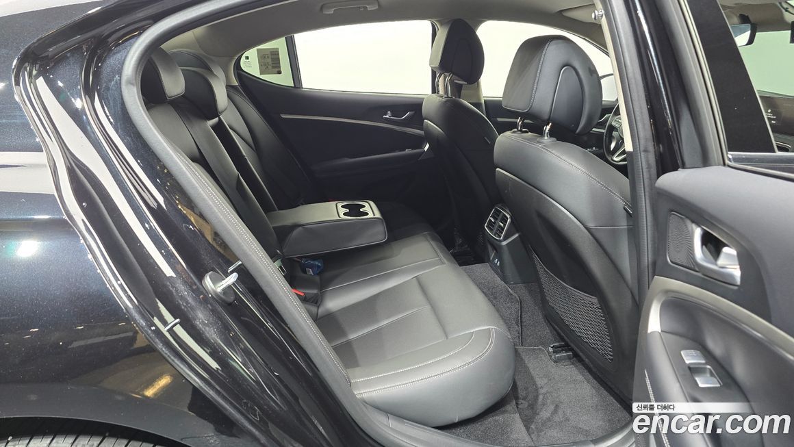 Genesis G70 2024