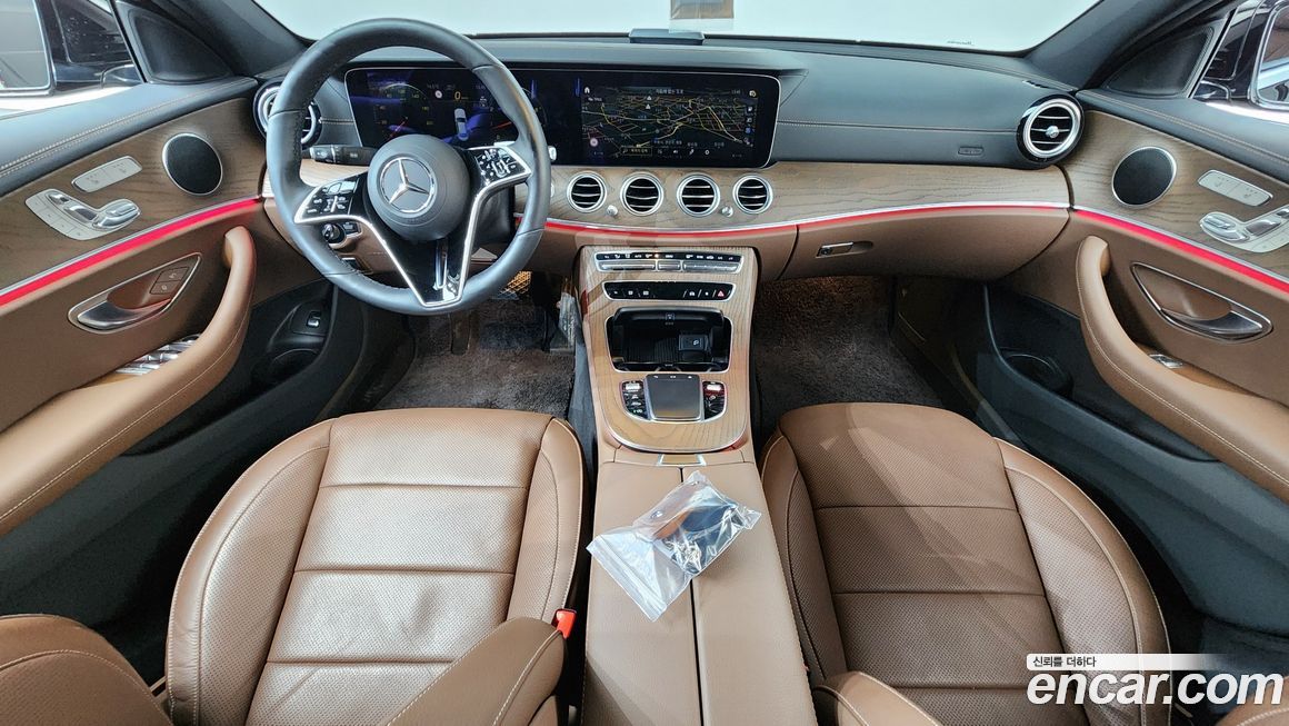 Mercedes-Benz E-Class 2022