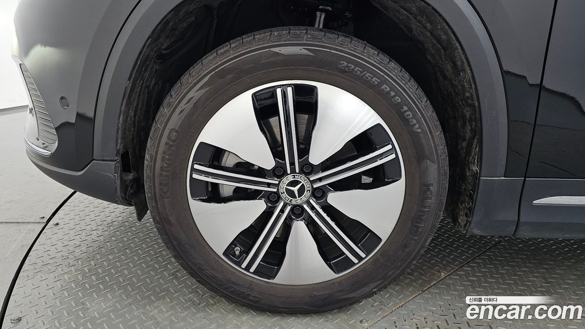 Mercedes-Benz EQA 2024