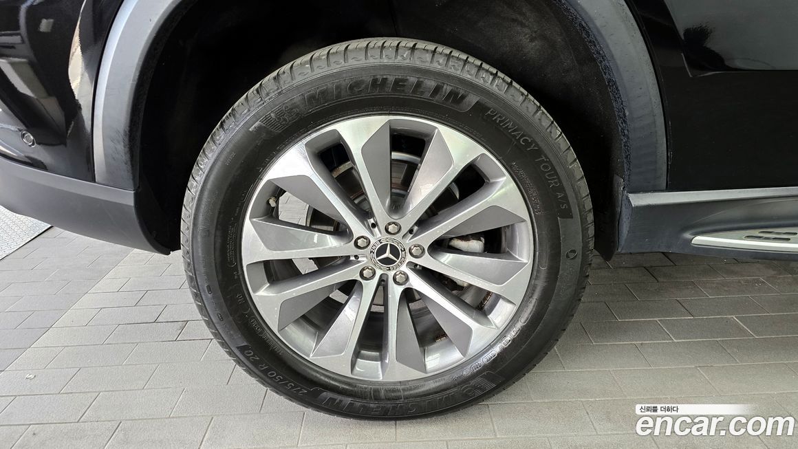 Mercedes-Benz GLE-Class 2021