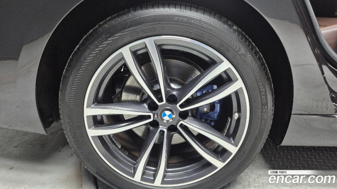 BMW Gran Turismo 2023