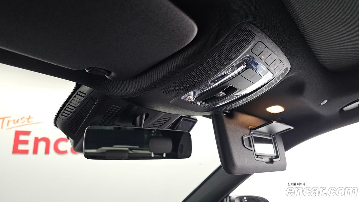 Mercedes-Benz EQA 2024