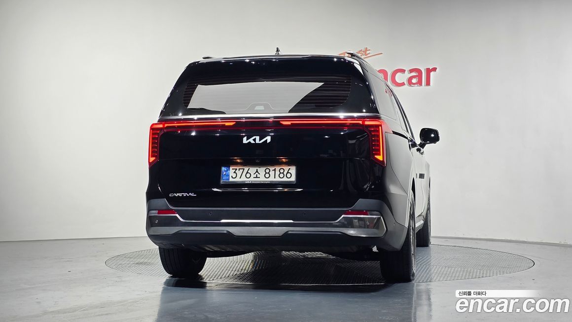 Kia Canival 2024