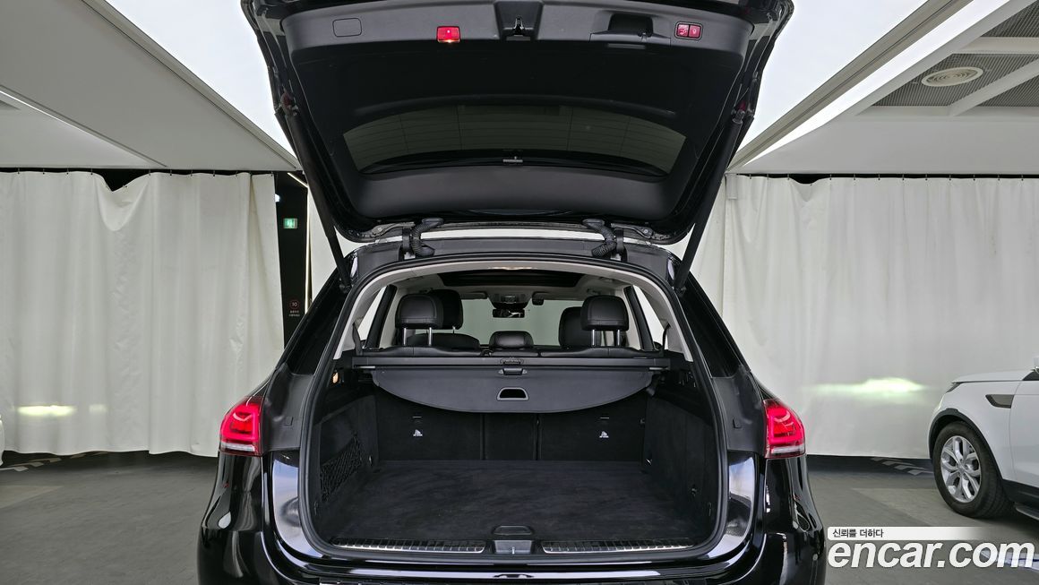 Mercedes-Benz GLE-Class 2021