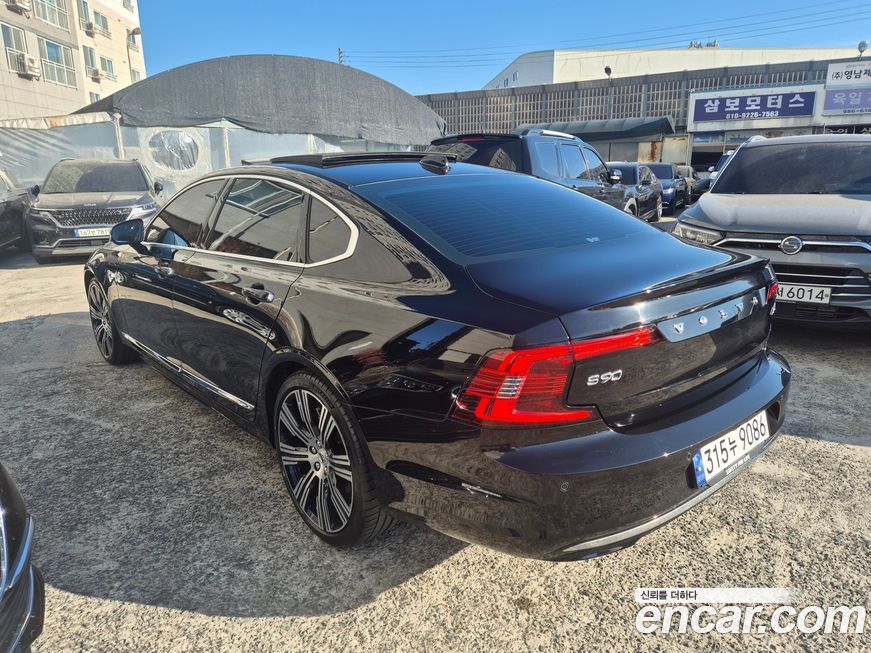 Volvo S90 2023