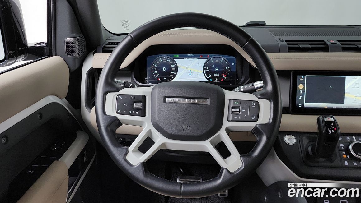 Land Rover Defender 2022