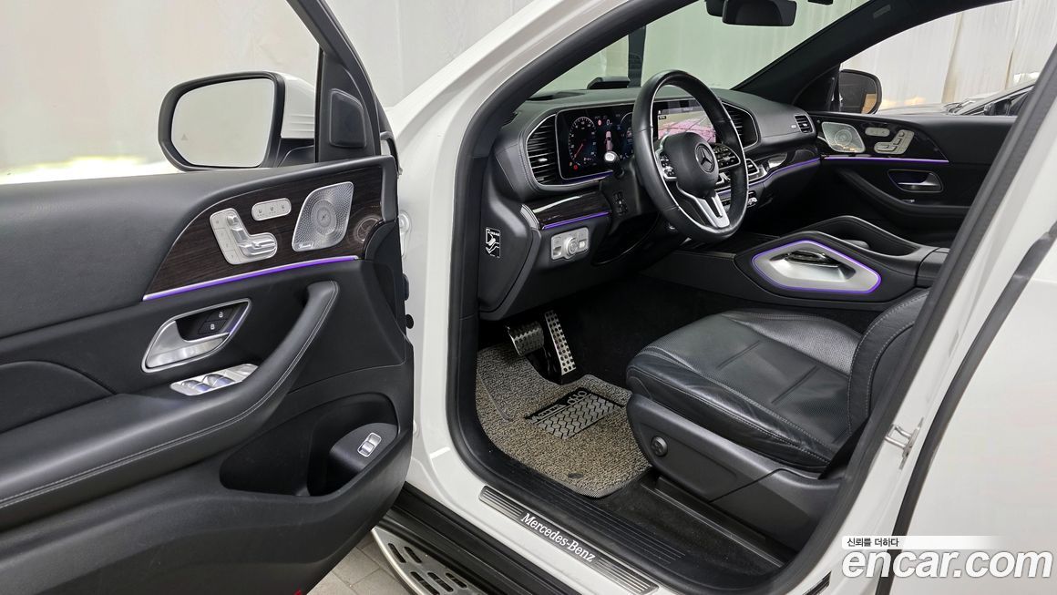 Mercedes-Benz GLE-Class 2021