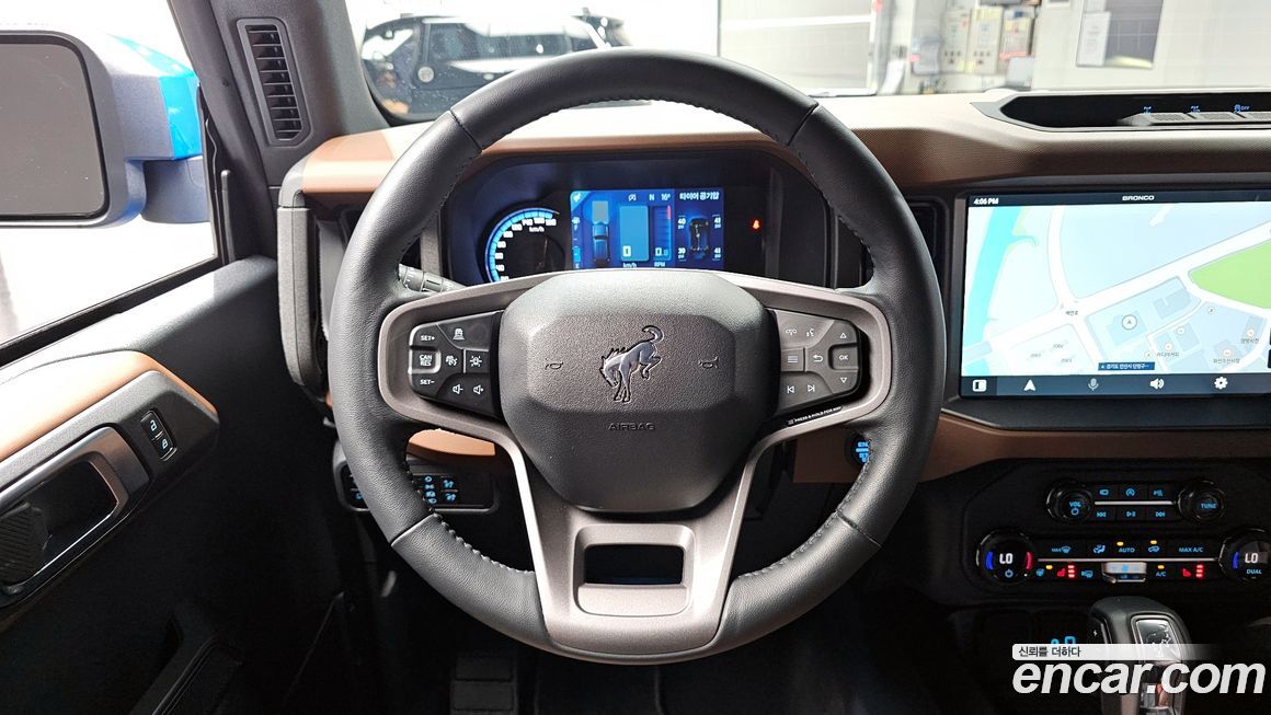Ford Bronco 2024