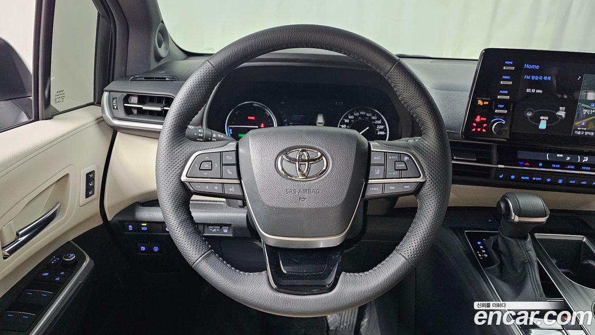 Toyota Sienna 2023