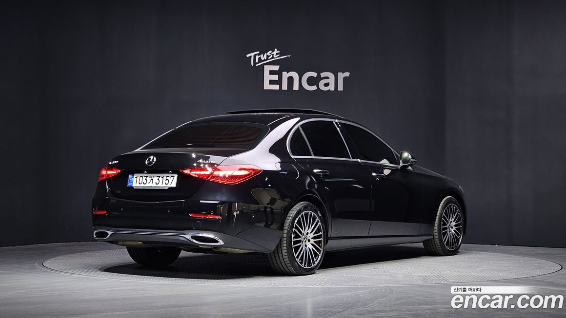 Mercedes-Benz C-Class 2022