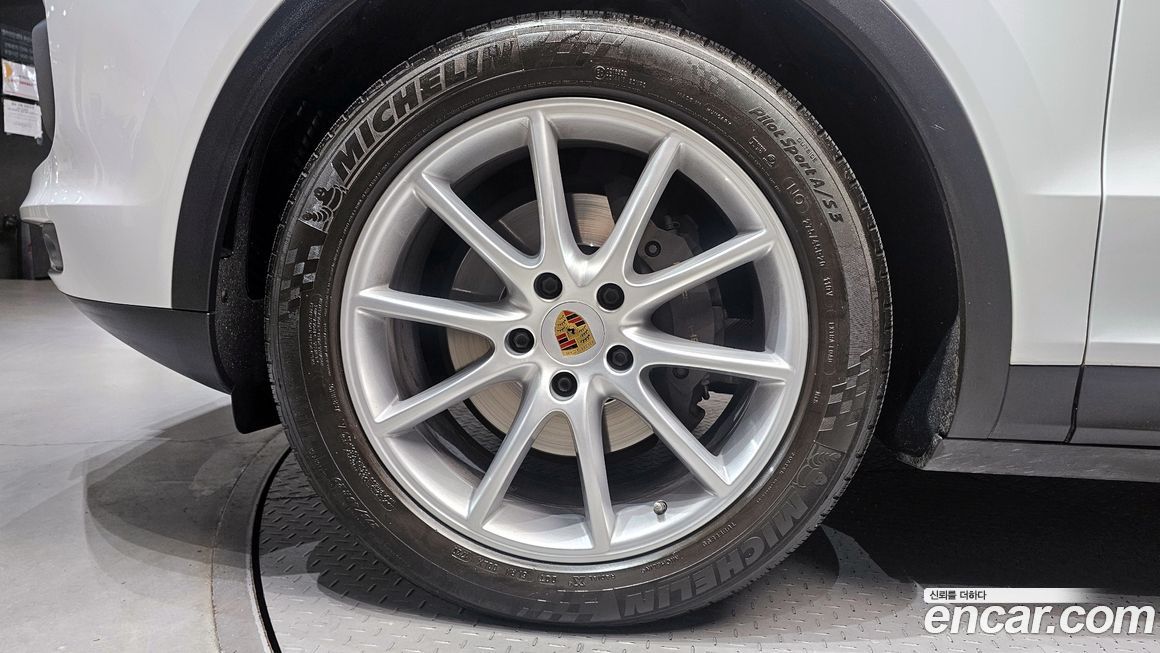 Porsche Cayenne 2020