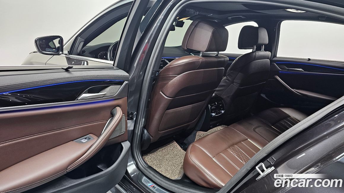 BMW 5-Series 2022