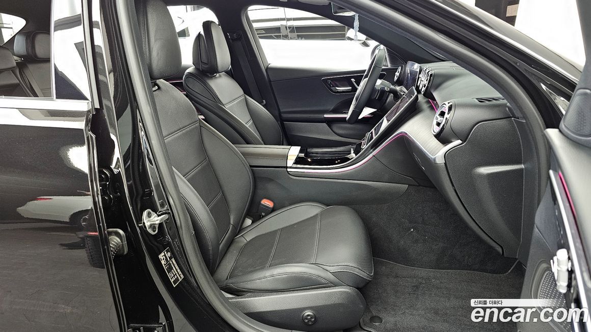Mercedes-Benz C-Class 2022