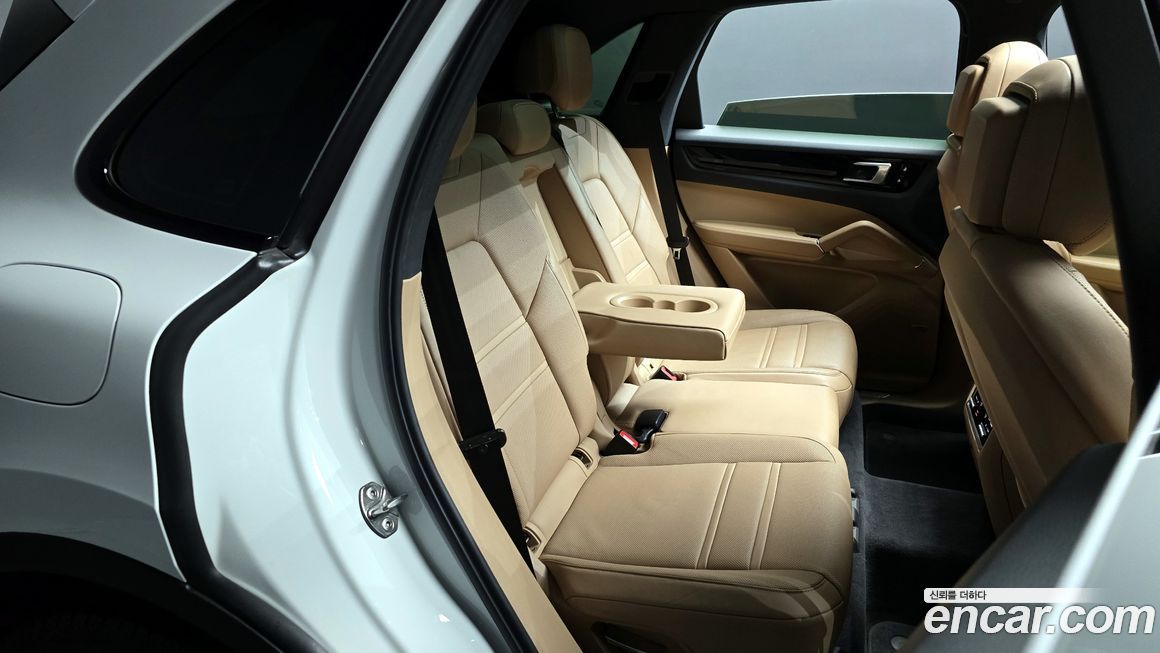 Porsche Cayenne 2020