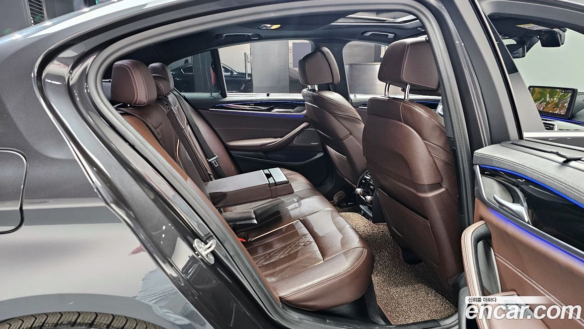 BMW 5-Series 2022