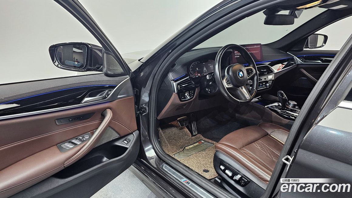 BMW 5-Series 2022