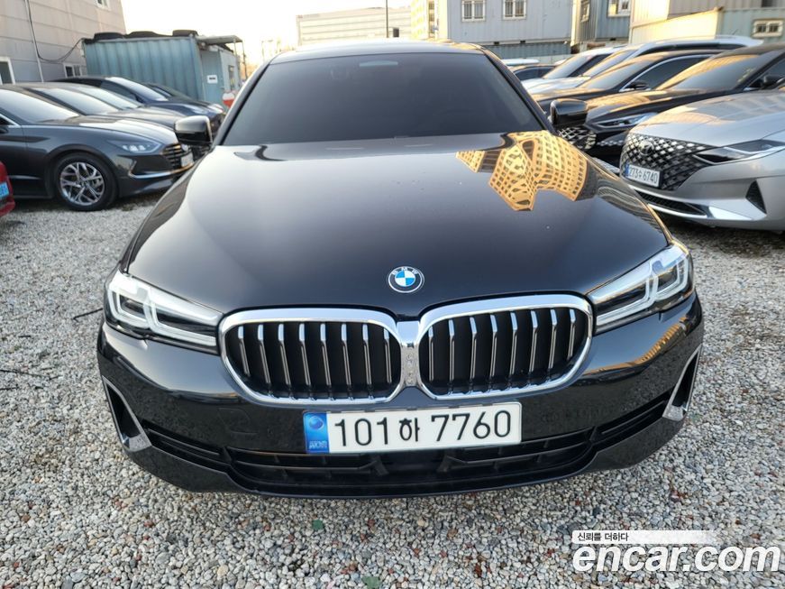 BMW 5-Series 2022