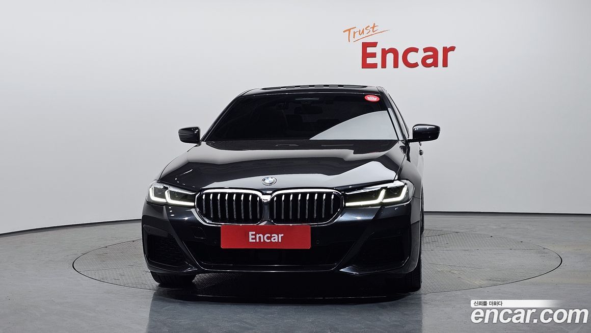 BMW 5-Series 2022