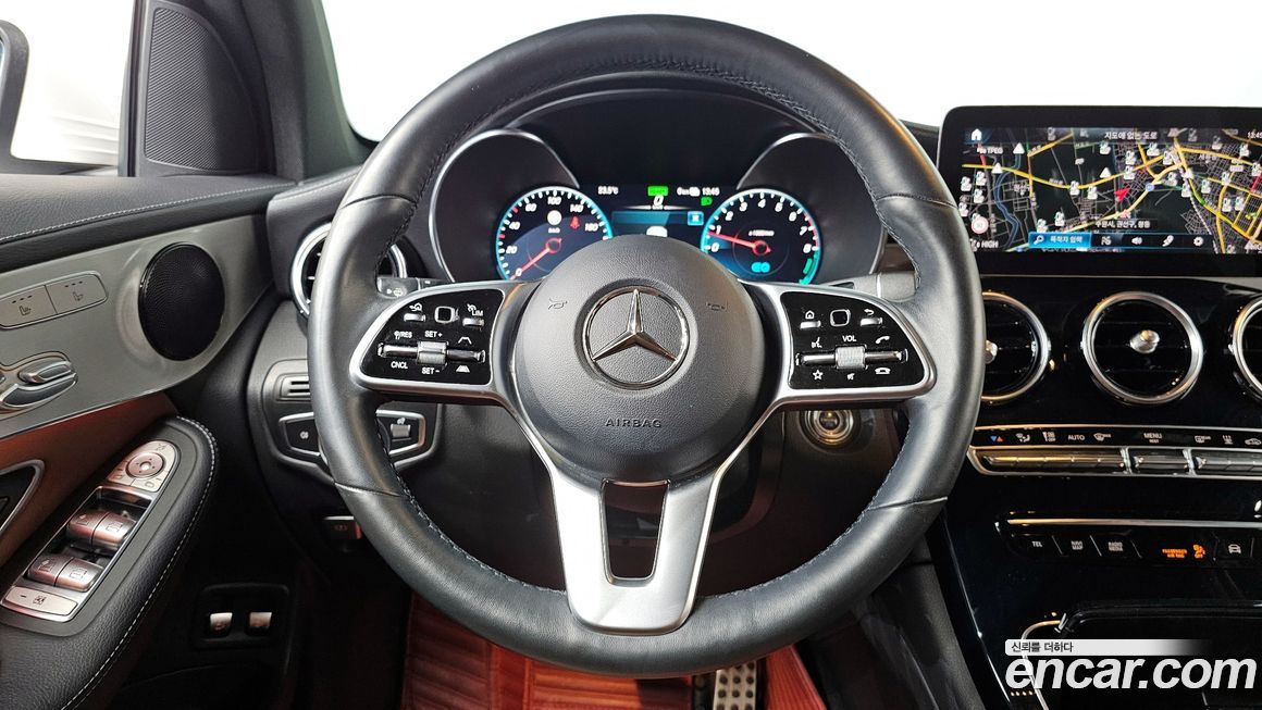 Mercedes-Benz GLC-Class 2022