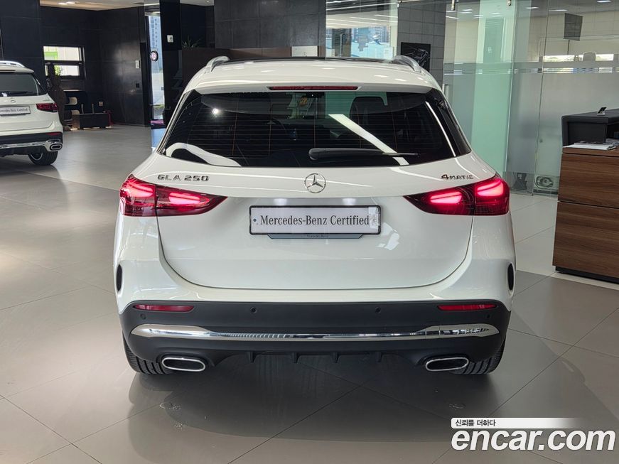 Mercedes-Benz GLA-Class 2025